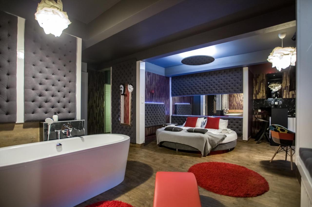 Yourplace Romantic Apartment With Private Patio Krakow Ngoại thất bức ảnh